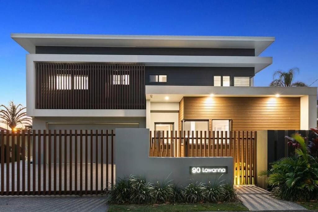Beachside Buddina Luxury Family House 5 Bedrooms エクステリア 写真