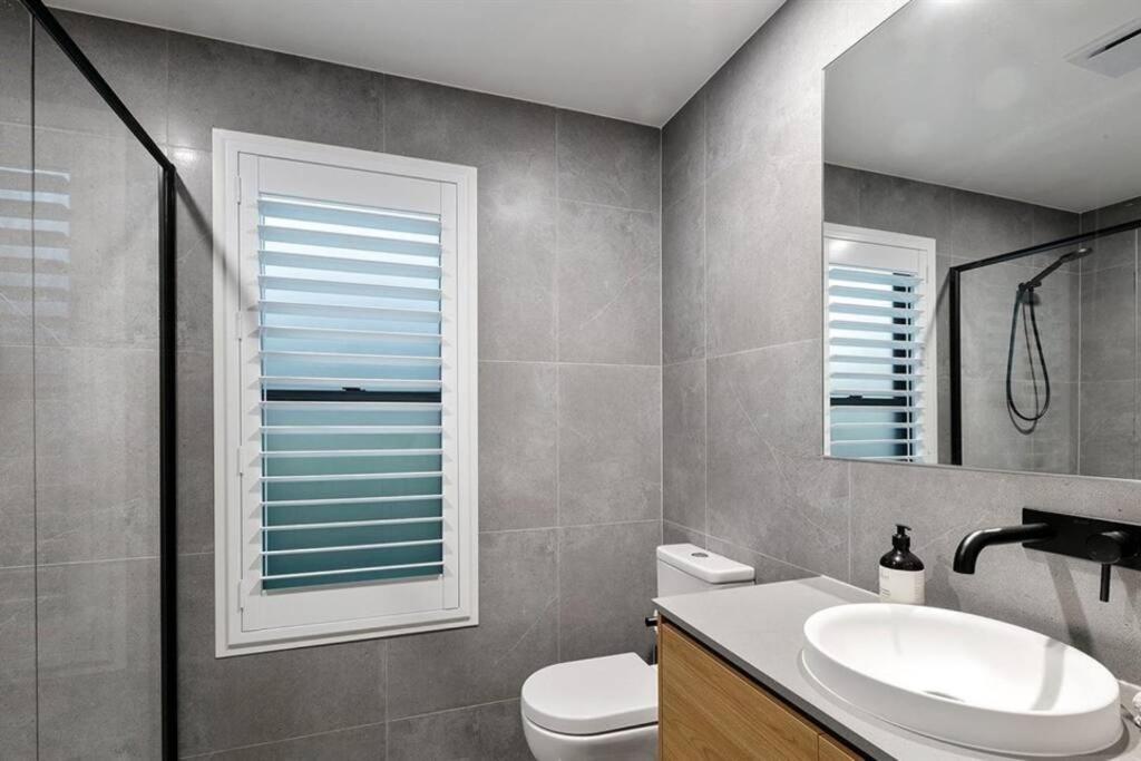 Beachside Buddina Luxury Family House 5 Bedrooms エクステリア 写真