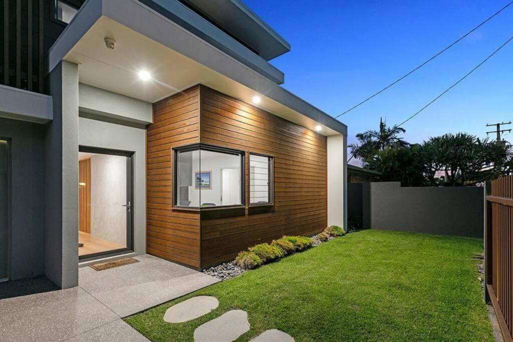 Beachside Buddina Luxury Family House 5 Bedrooms エクステリア 写真