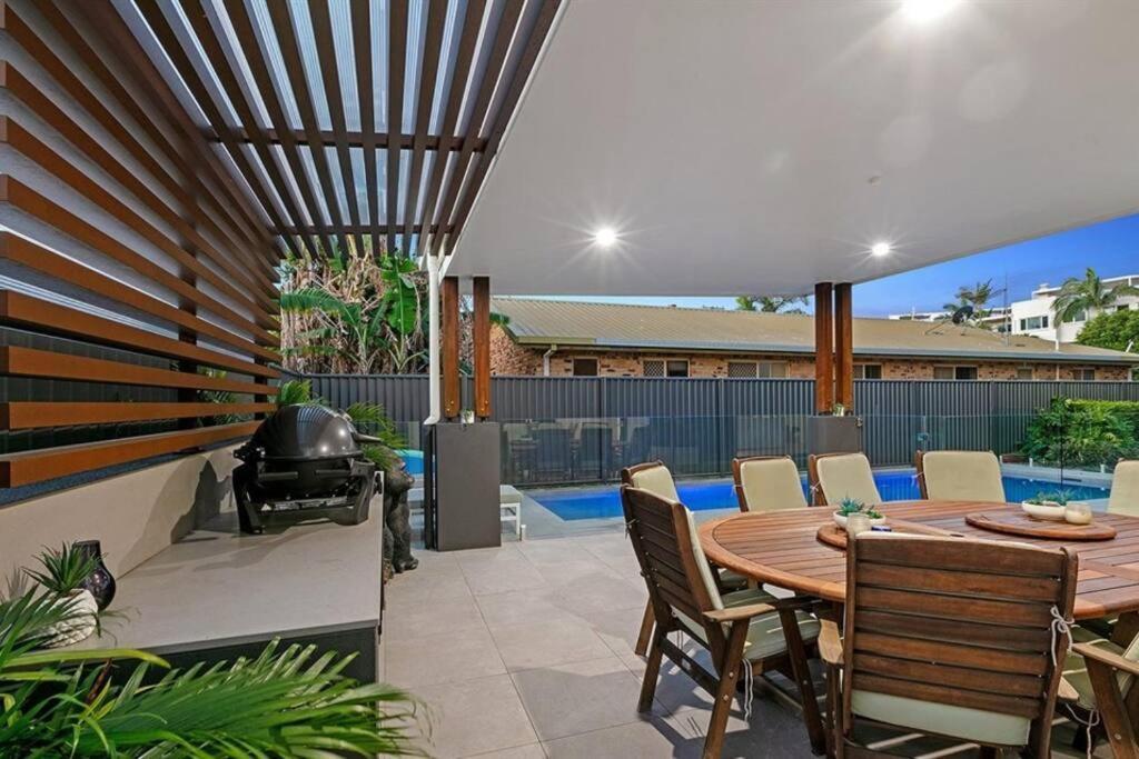 Beachside Buddina Luxury Family House 5 Bedrooms エクステリア 写真